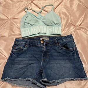 2 Juniors Like New Underarmour small light blue sports bra&Denim&Co. size4shorts
